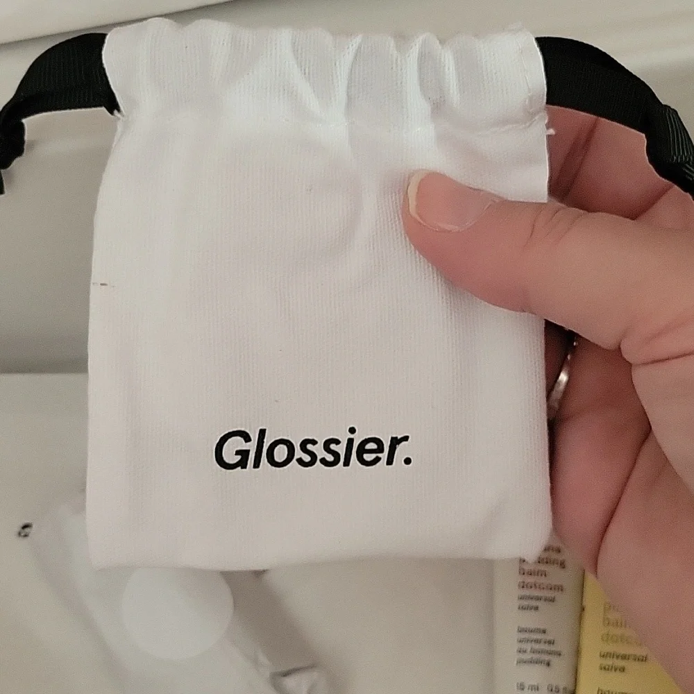 ▪︎☆ Glossier Banana Pudding Balm Dotcom & Banana Key Chain~ Balm Holder - Picture 5 of 7